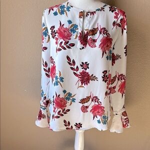 LOFT white Floral bell cuffed blouse, size extra small